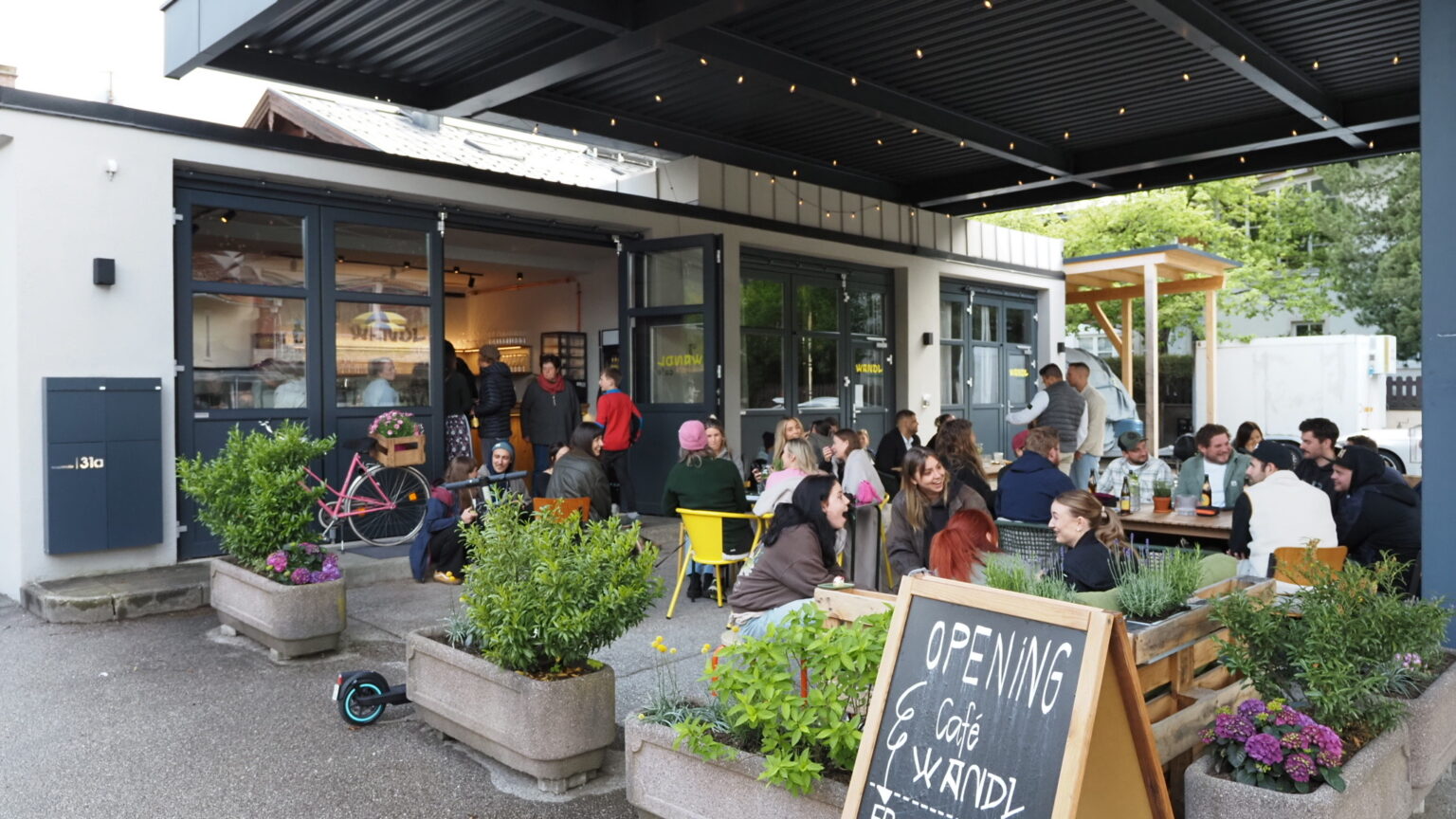 Cafe Photo